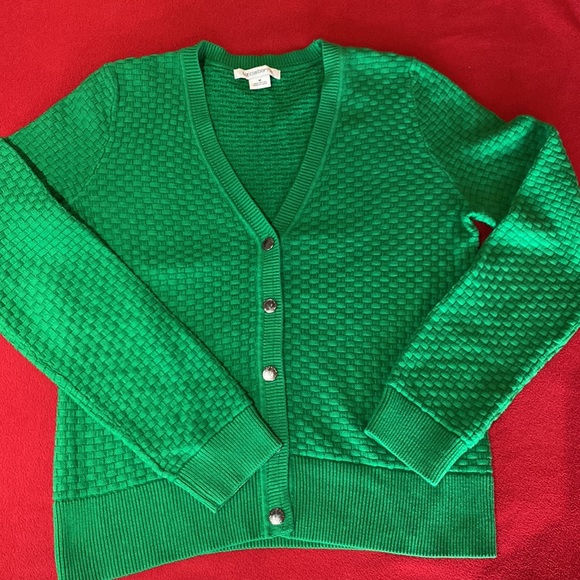 Liz Claiborne Cardigans with front snap buttons. - Picture 2 of 16